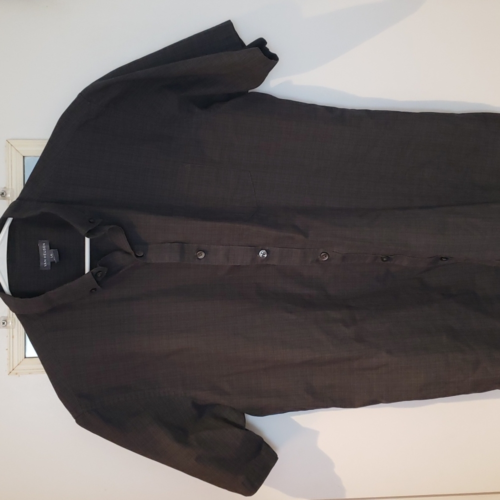Van Heusen short sleeve button up dress shirt neck 16-16 1/2 charcoal is color